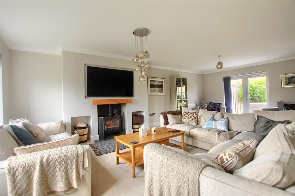 Property photo 2 of 25 Po2.Jpg