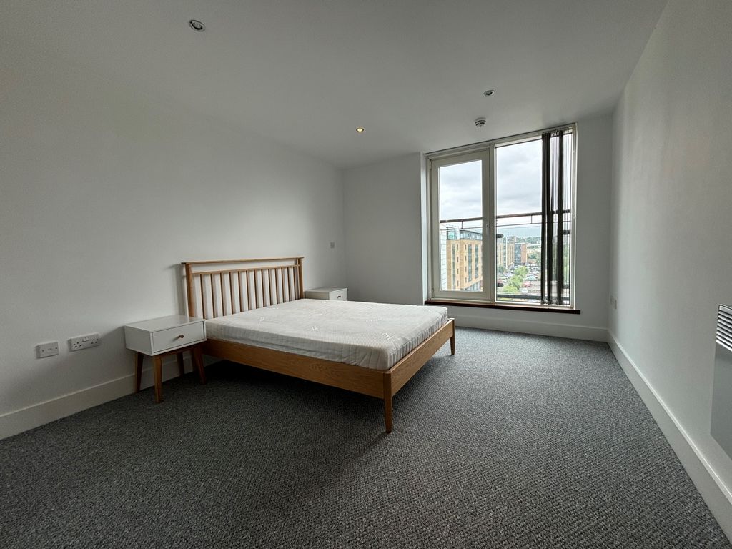 Property photo 2 of 11 56 Lady Isle House(5)