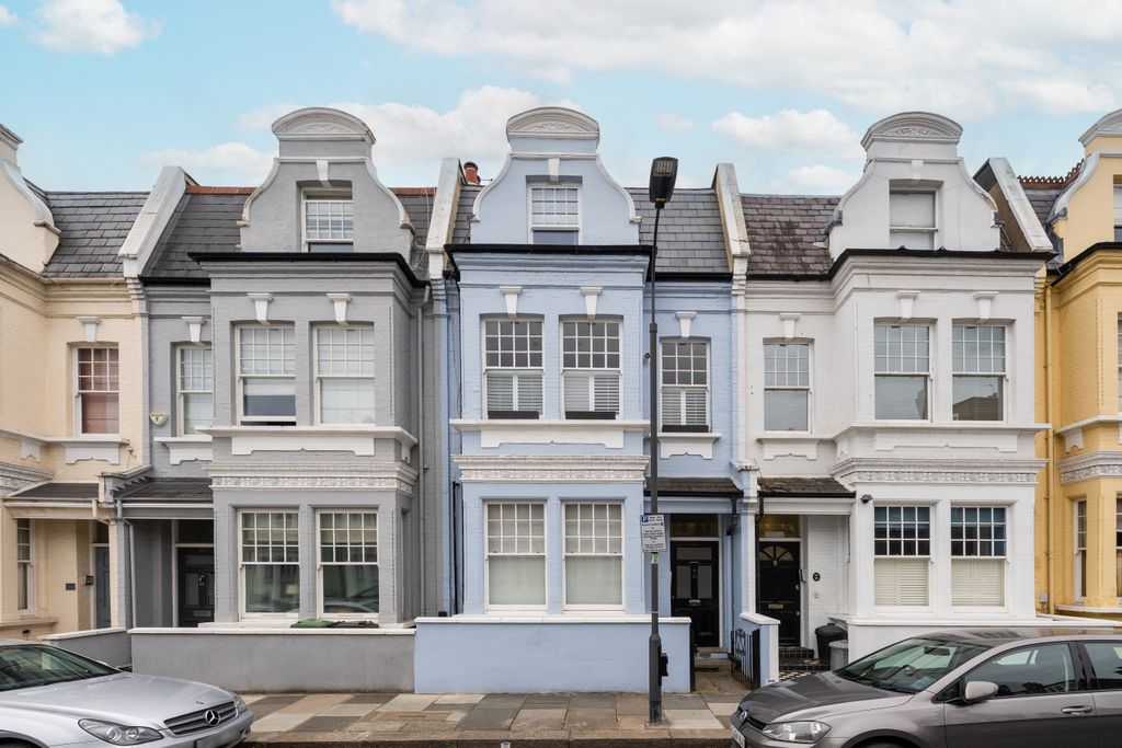 Property photo 2 of 17 2