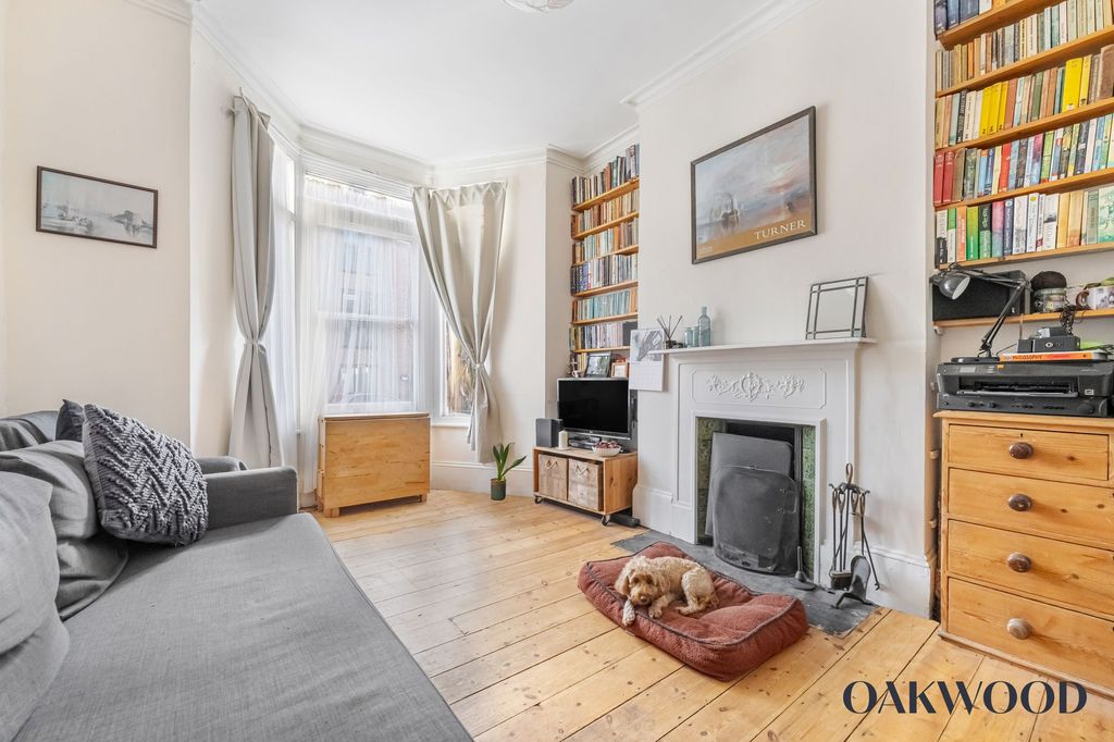 Property photo 2 of 18