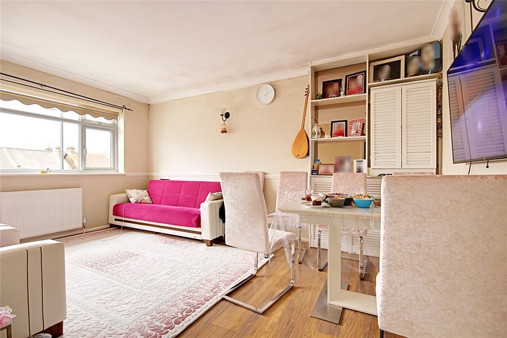 Property photo 2 of 8 Picture No. 08