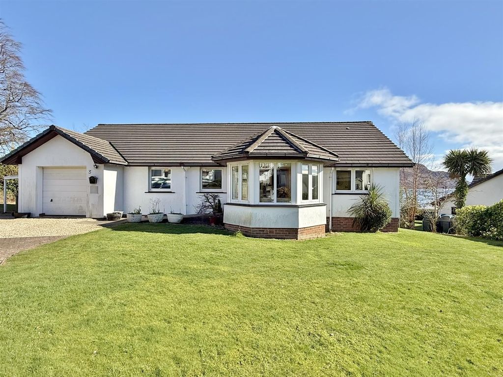 Property photo 1 of 53 3 Kinneil Park