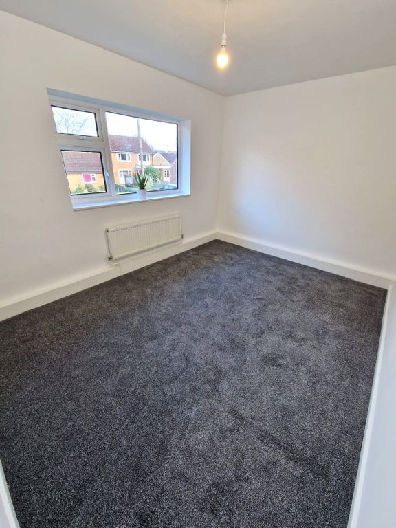 Property photo 3 of 11 Gallery