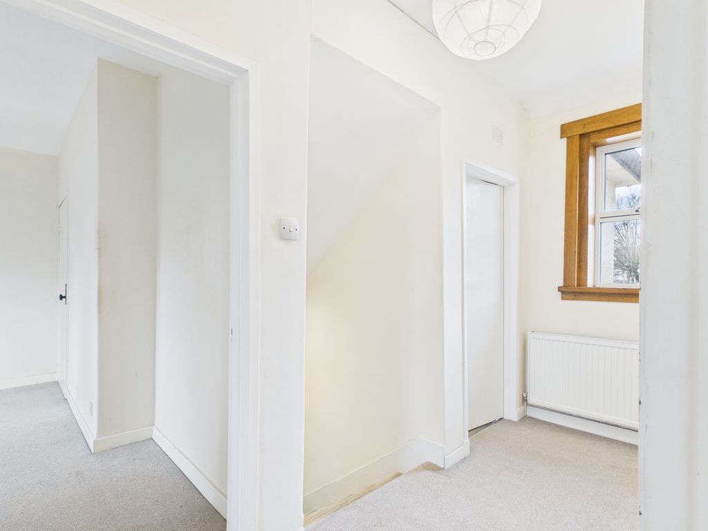 Property photo 2 of 11 Cam05526G0-Pr0095-Still009