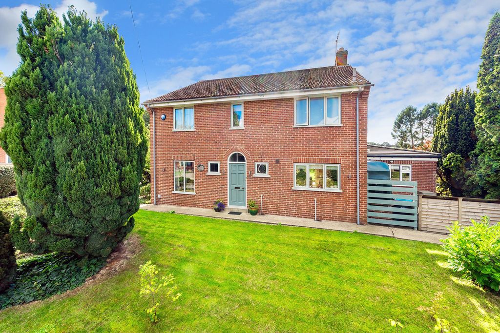 Property photo 1 of 24