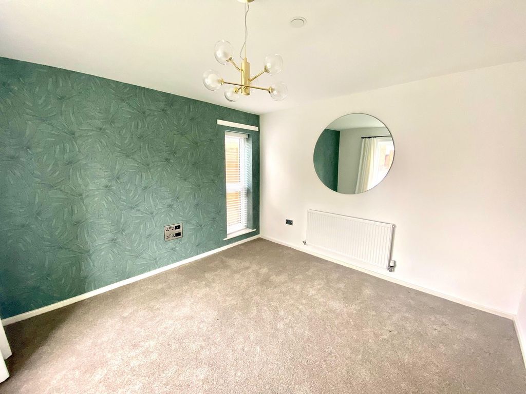 Property photo 2 of 15 Image