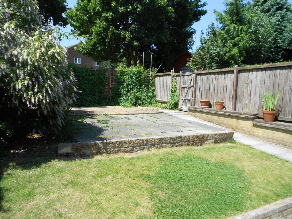 Property photo 2 of 16
