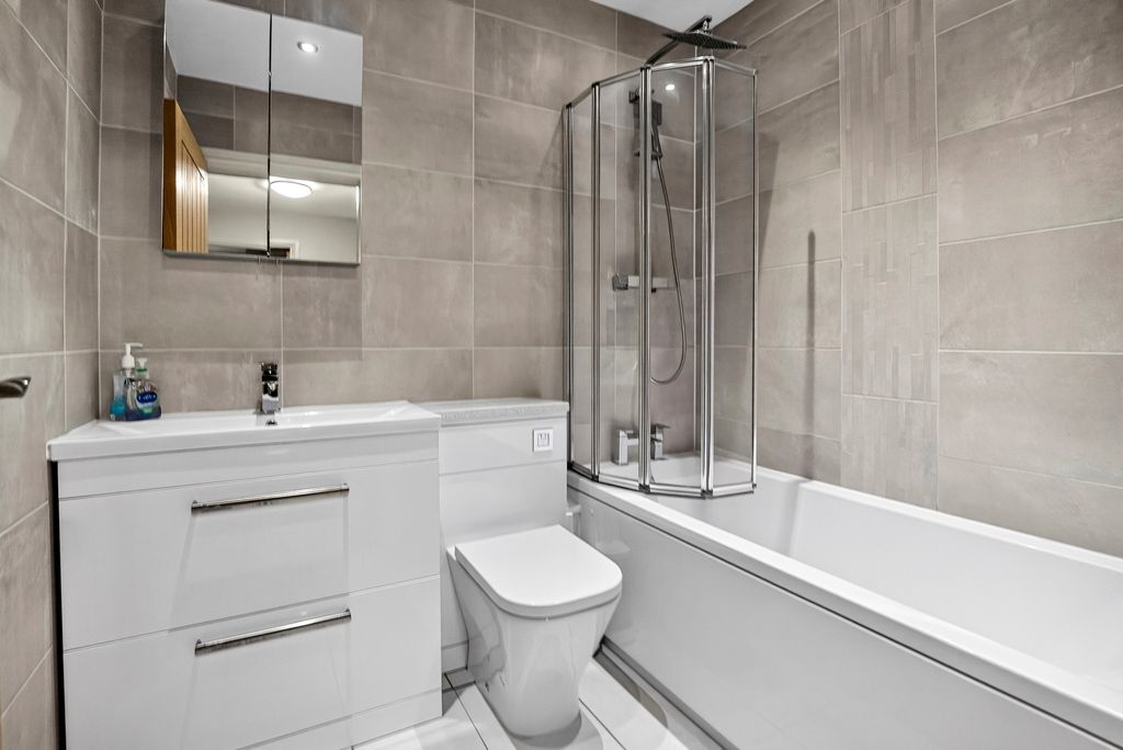 Additional image 19 of 3 bed flat for saleLower Bridge Street, Chester CH1