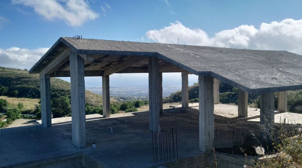 Property photo 2 of 6