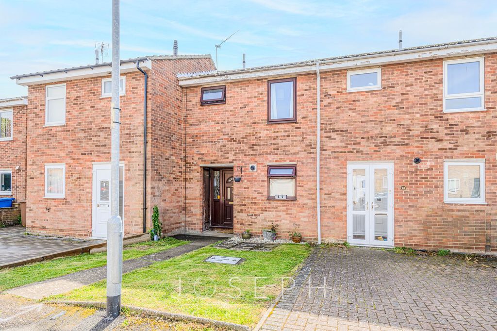 Property photo 1 of 14