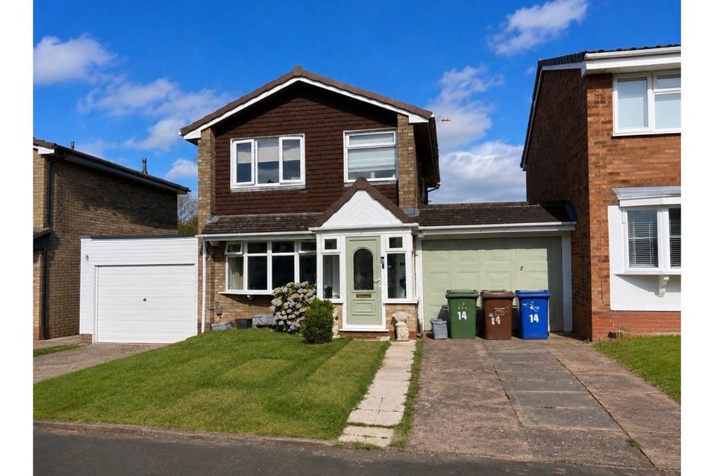 Property photo 1 of 14 Front