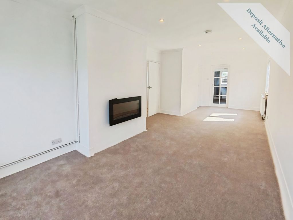 Property photo 2 of 10 Living Room