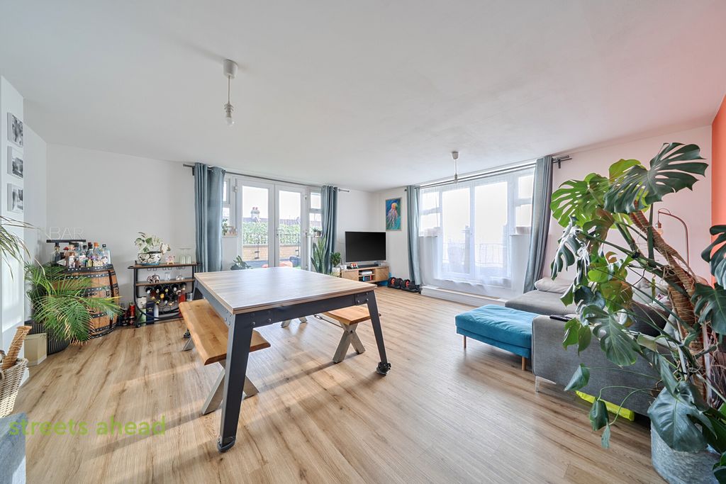 Property photo 3 of 16 74ce5068-1Bf9-468...