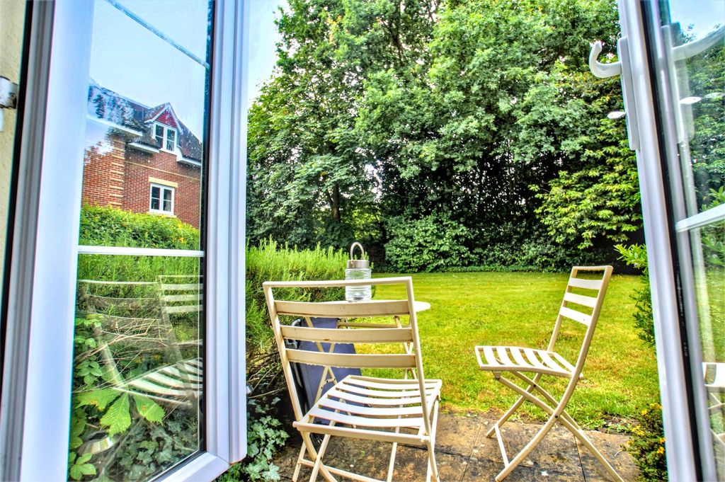 Property photo 3 of 6