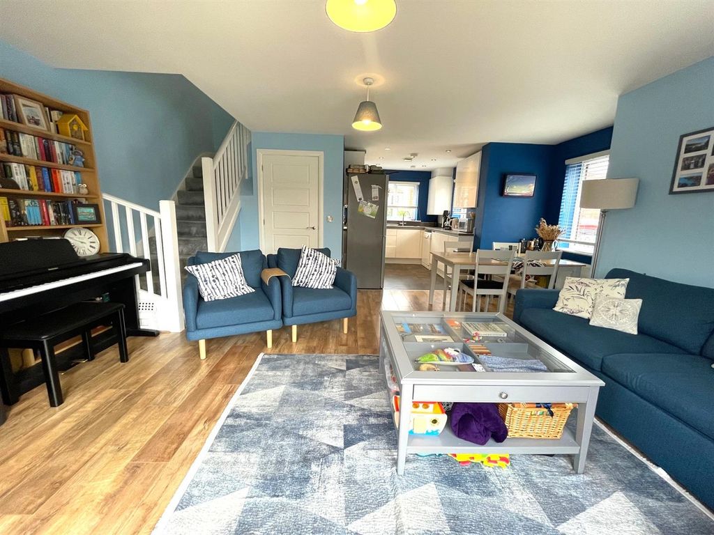 Property photo 3 of 23 B .Jpg