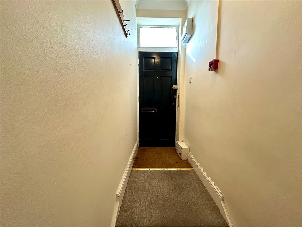 Property photo 2 of 14 210.Jpg