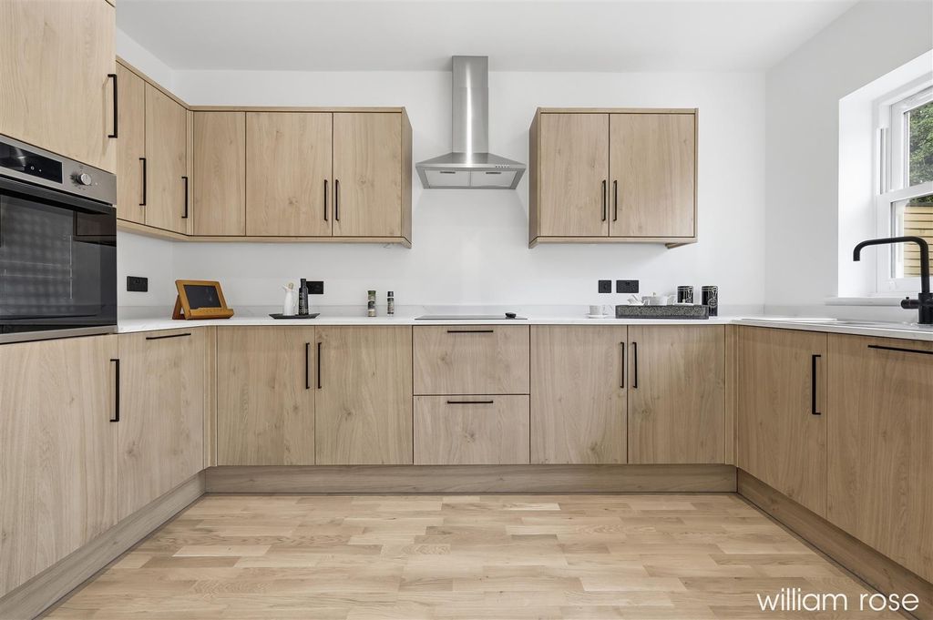 Property photo 2 of 22 29_Img_8230.Jpg