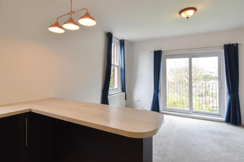 Property photo 3 of 12 Open Plan Living