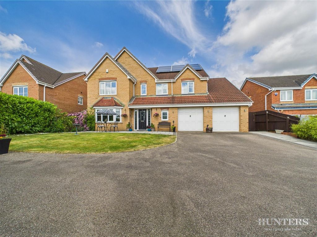 Property photo 2 of 42 Cam03792G0-Pr0247-Still044.Jpg