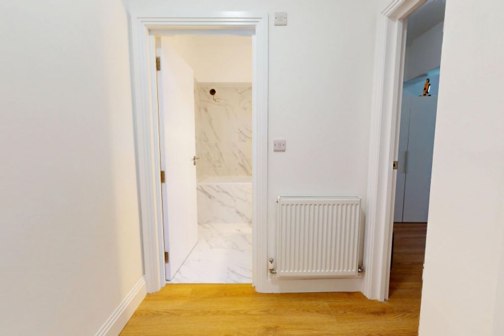 Property photo 2 of 3