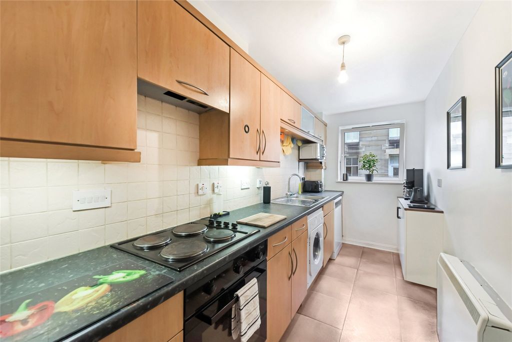 Property photo 3 of 16 Picture No. 08