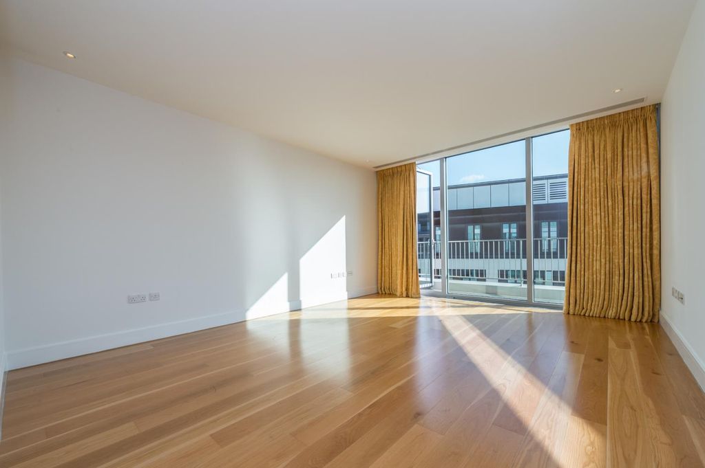 Property photo 2 of 9 Reception Room