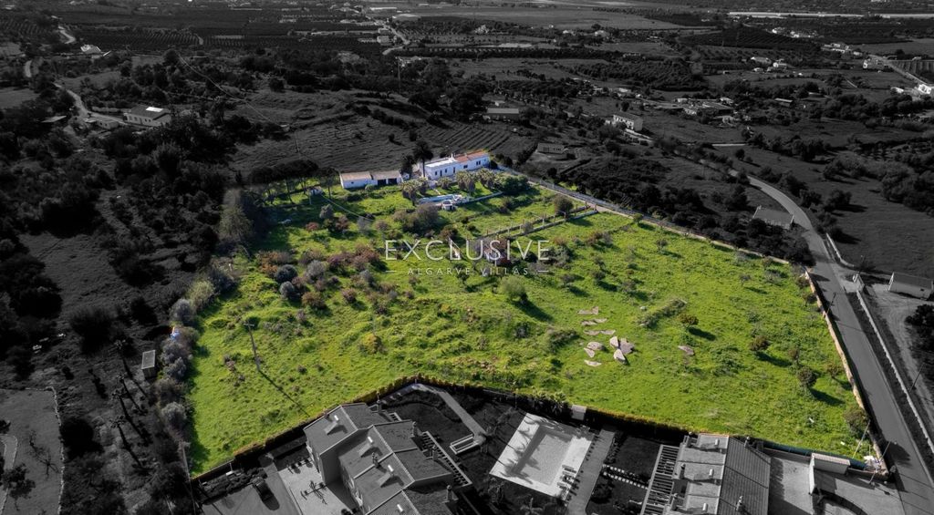 Property photo 1 of 32