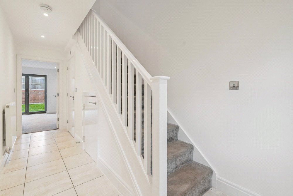 Property photo 2 of 10 3 William Road