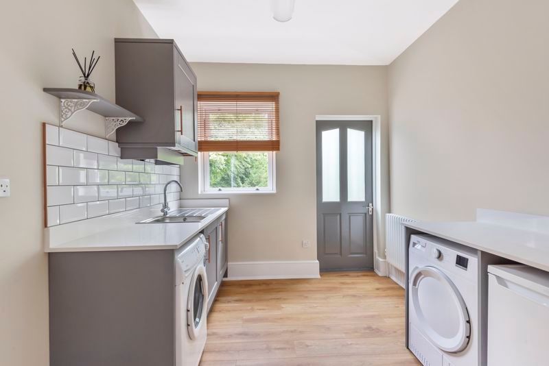 Additional image 20 of 3 bed flat to rentKings Road, Horsham RH13