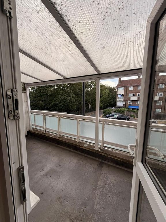 Property photo 1 of 6 Balcony