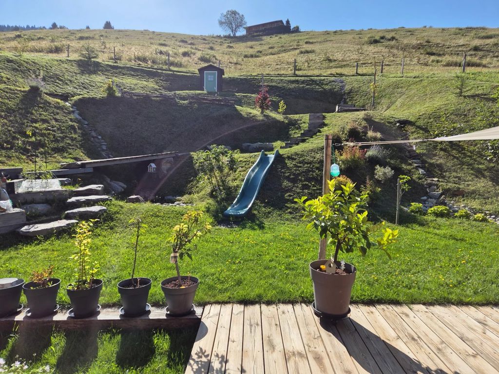 Property photo 3 of 41