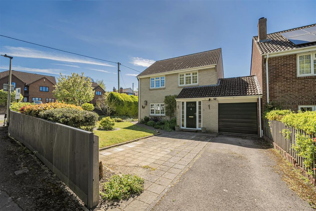 Property photo 1 of 20 1449409-2-69Eb794159E37.Jpg