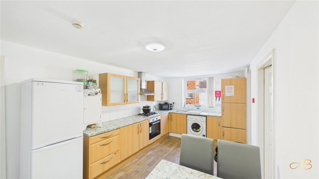 Property photo 2 of 4 Picture No. 07