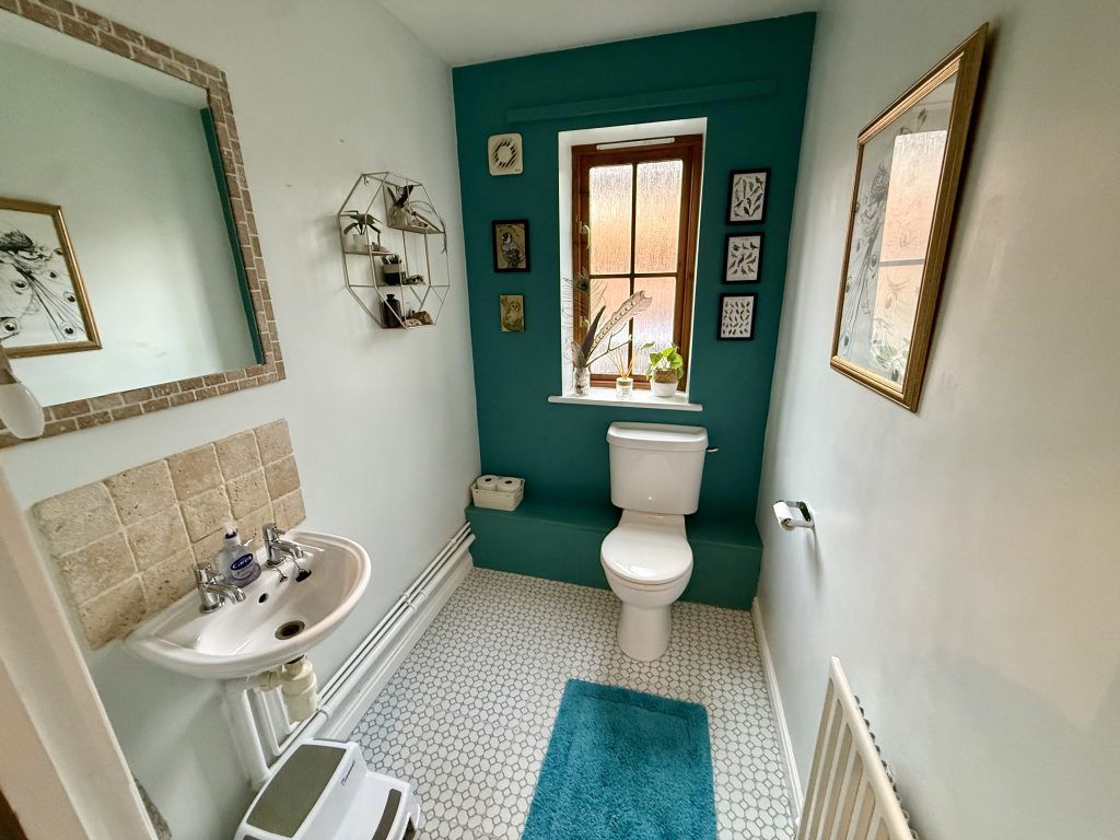 Property photo 3 of 11