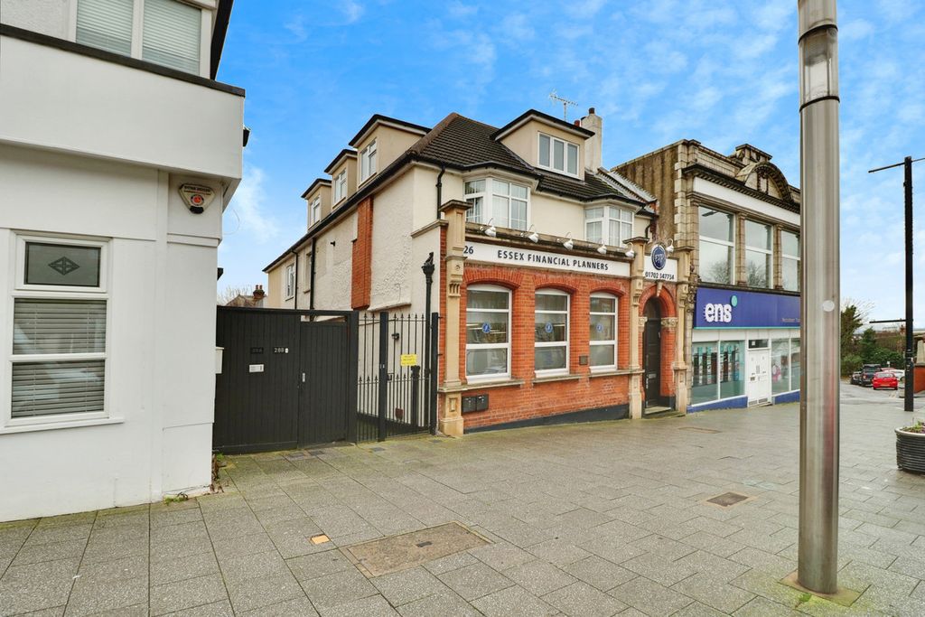 Property photo 3 of 9