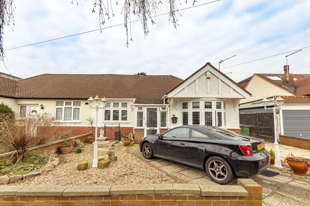 Property photo 1 of 6