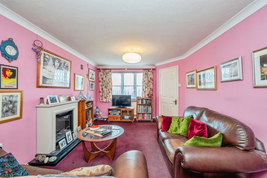 Property photo 2 of 17