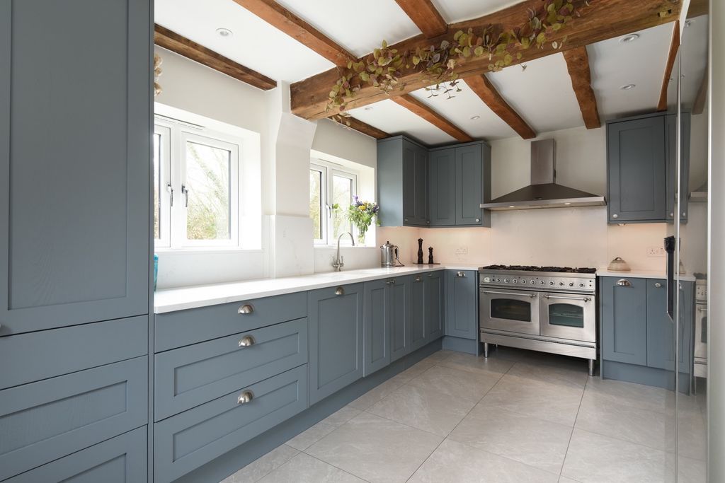 Property photo 3 of 34 4968687