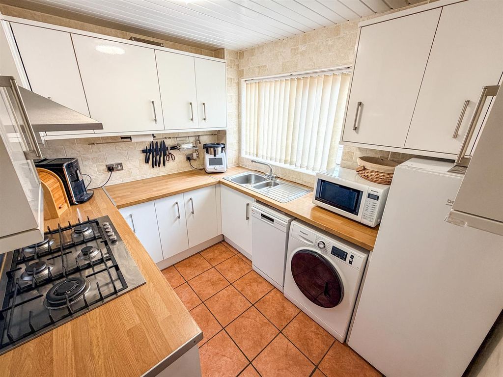 Property photo 3 of 28 Image25.Jpg