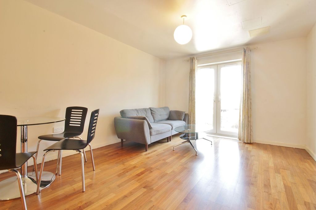 Property photo 2 of 6