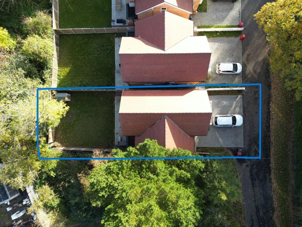 Property photo 1 of 31 Airel View.Jpg