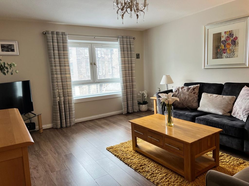Property photo 1 of 64