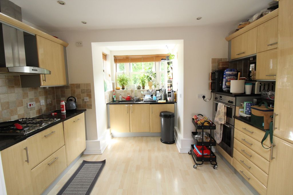 Property photo 3 of 3 Kitchen