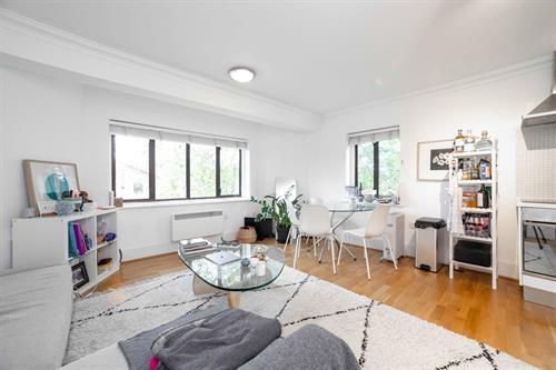 Property photo 1 of 8