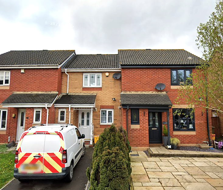 Property photo 1 of 12