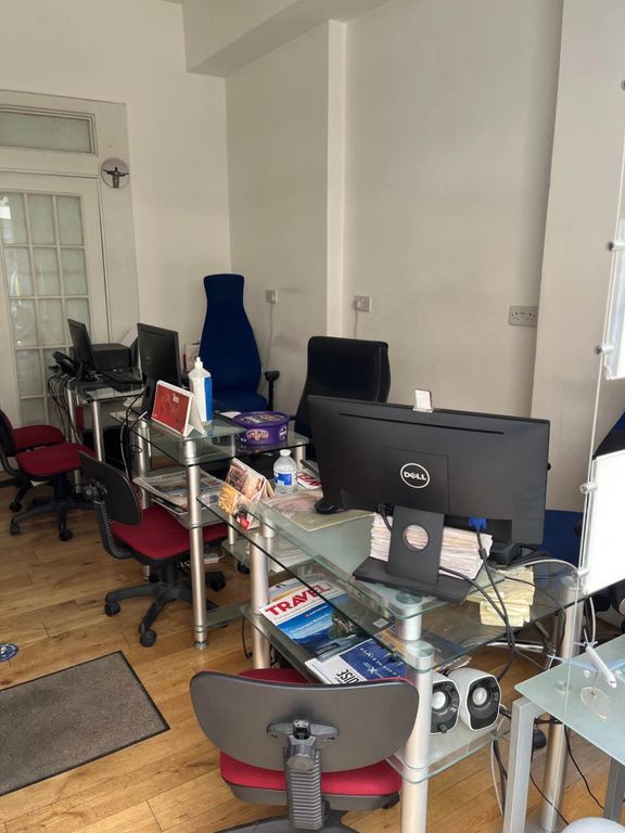 Property photo 2 of 6