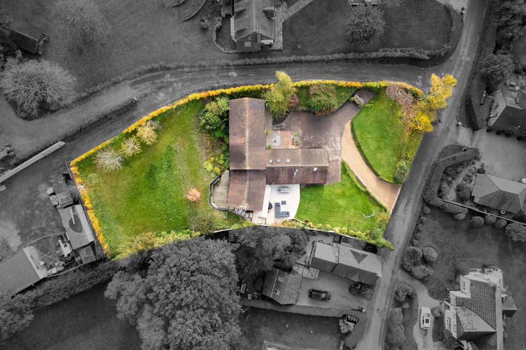 Property photo 3 of 22