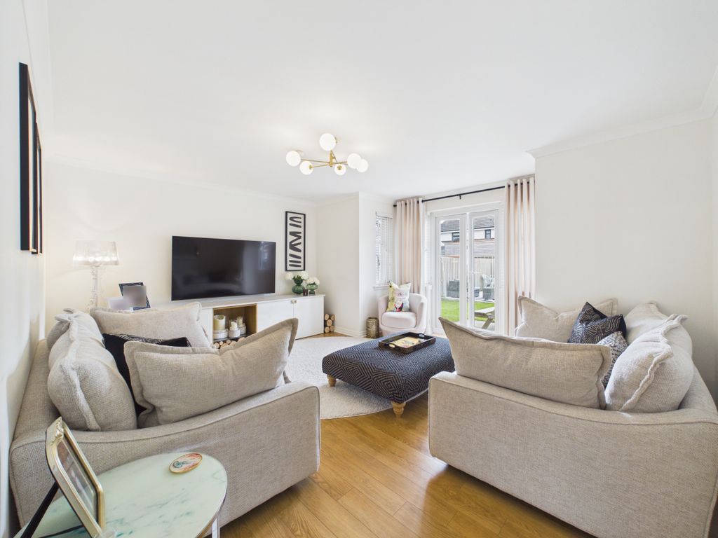Property photo 2 of 42