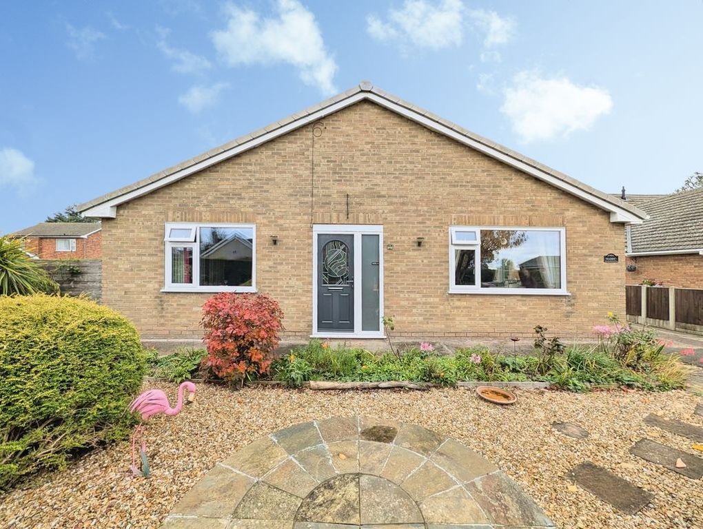 Property photo 2 of 25 Front 2