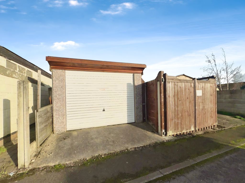 Property photo 3 of 13 Aeb617c9-Photo-2025-12-11-22-35-25 2013